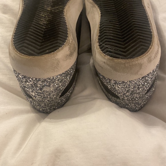 Golden Goose Super-Star Low Top Sneaker - Picture 5 of 8